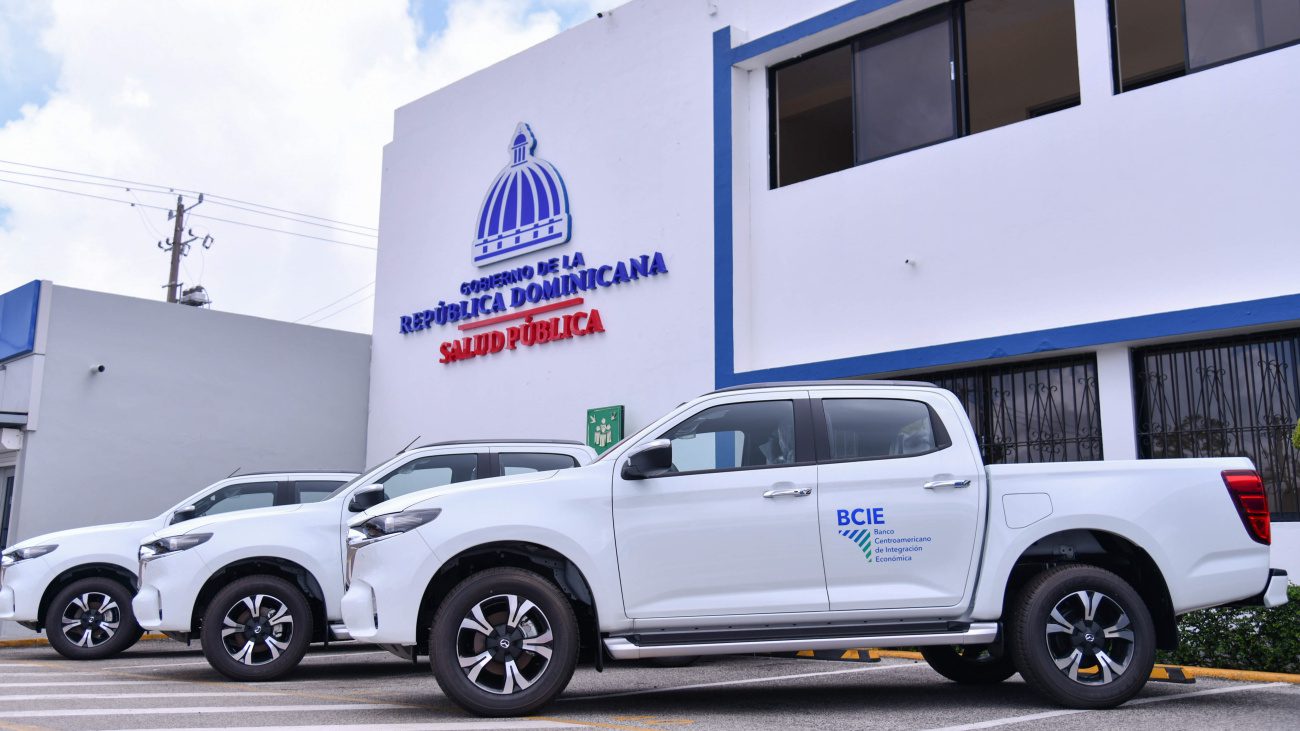 MISPAS recibe donación de equipos, insumos médicos y vehículos por parte del Banco Centroamericano de Integración Económica