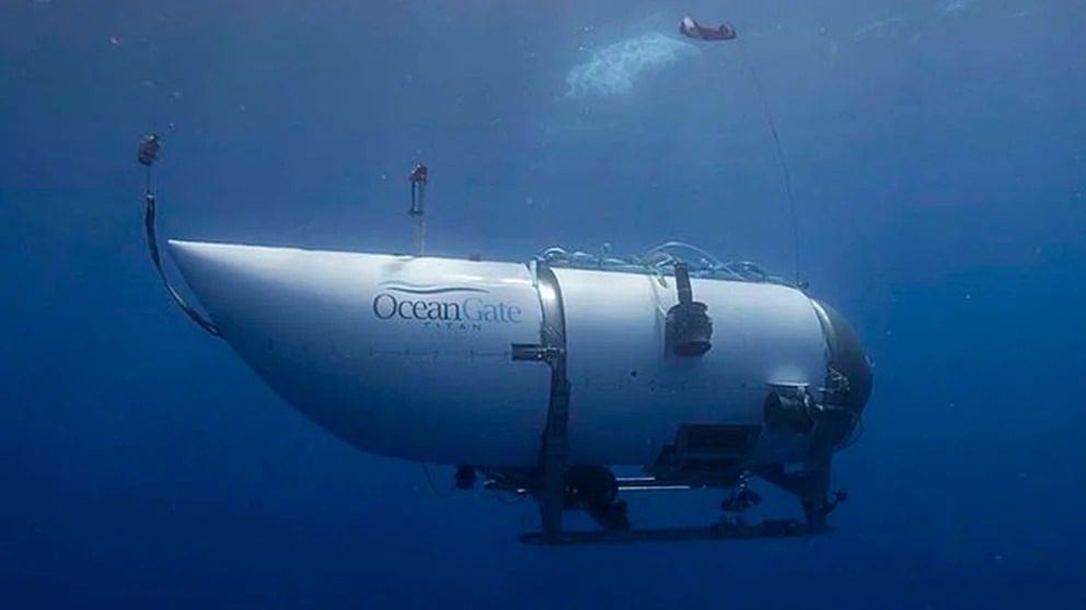 "Enfrentando el reloj: el submarino se queda sin oxígeno, la vida de los tripulantes está en peligro"