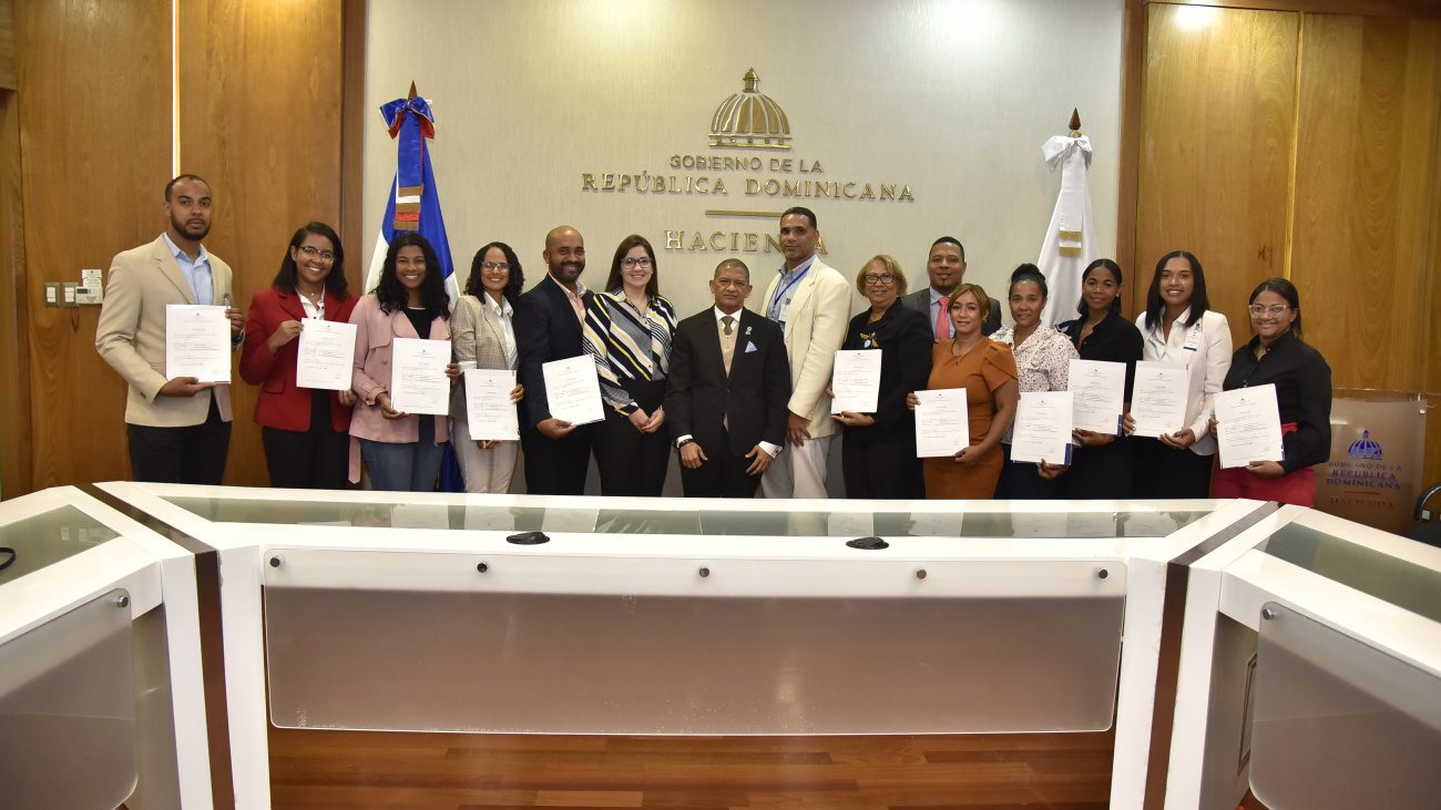 Ministerio de Hacienda culmina con éxito 2.ª versión del curso de Finanzas Públicas para Periodistas