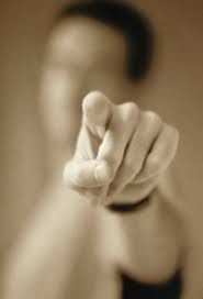 PALABRA DE DIOS LUNES DE LECTURA Así como juzguen los juzgarán y con la medida que midan los medirán.