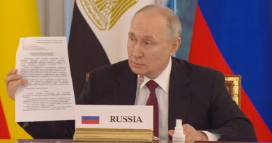 Putin muestra el acuerdo pactado con Ucrania tras el inicio del conflicto, que Kiev firmó y luego violó