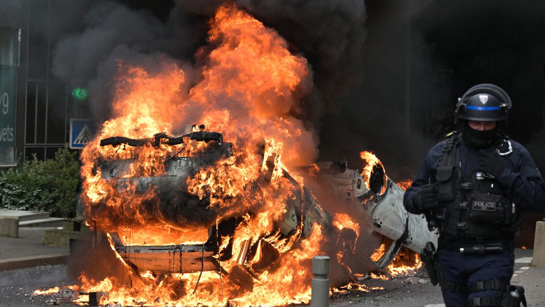 Tercera jornada de fuertes disturbios en Francia por la muerte de un menor a manos de un policía