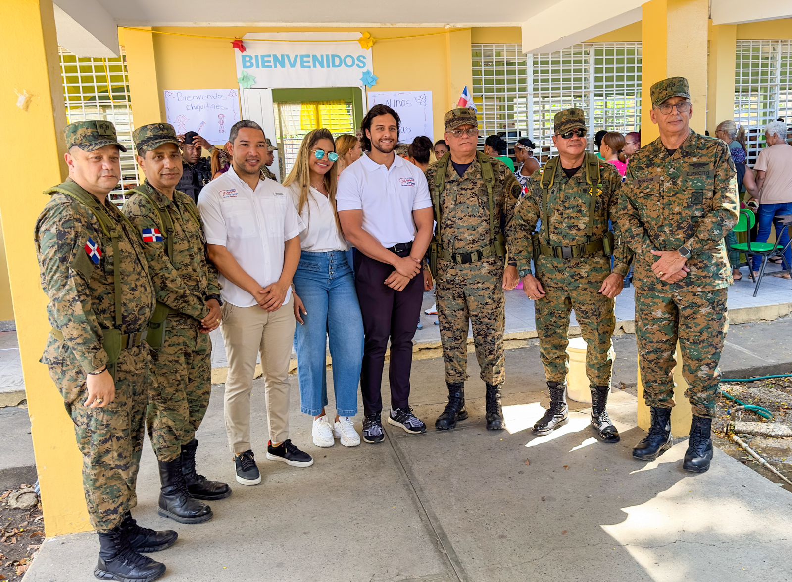 Fundación Raymond Rodriguez y Ejército RD realizan amplia jornada de salud gratuita en Santiago y Licey al Medio
