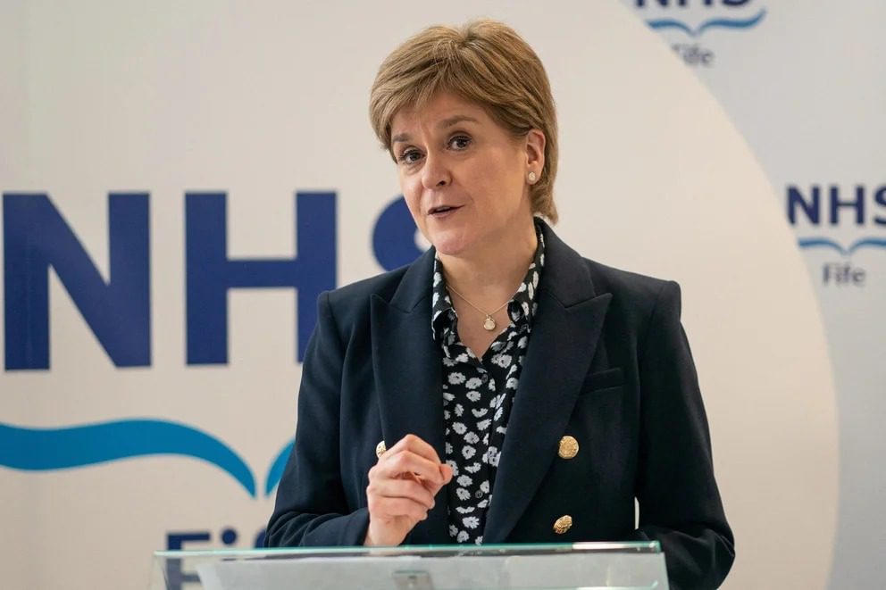 Detuvieron a la ex primera ministra escocesa Nicola Sturgeon por financiamiento irregular