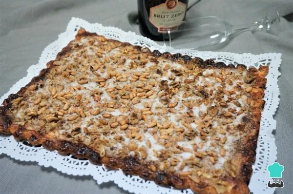 Receta de Coca de llardons (chicharrones)