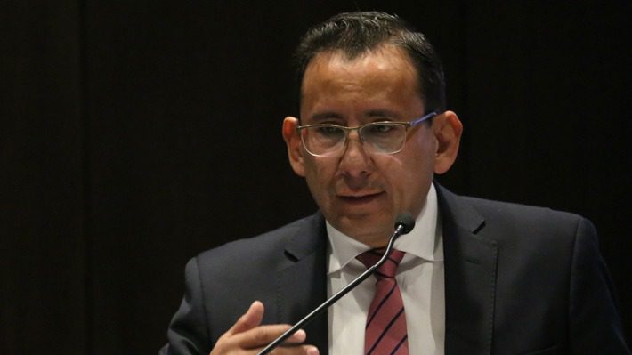 Presidente de CNI de Bolivia: "No podemos desconocer que los autos son robados en Chile y tienen que rodar hasta Bolivia"