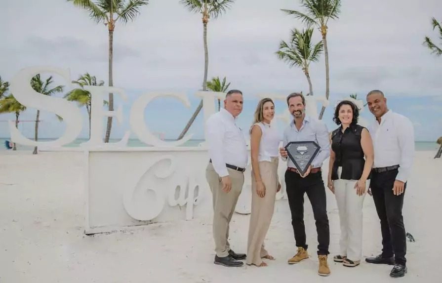 Secrets Cap Cana gana por segundo año Cinco Diamantes de AAA