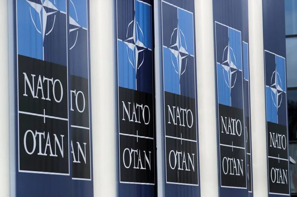 "Rusia: Turquía y Hungría amenazan la unidad de la OTAN en medio del enfrentamiento" "Desafío a la OTAN: Turquía y Hungría ponen en riesgo la unidad en medio del conflicto con Rusia"