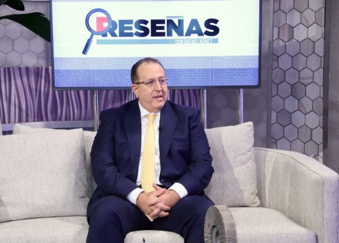 Magín Díaz: “Deuda pública sube US$6 mil MM cada año, pero el gobierno no tiene la culpa”