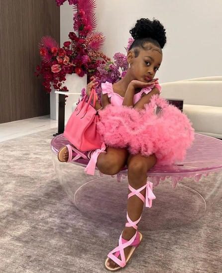 La hija de Cardi B y Offset lleva a su fiesta de cumpleaños #5 un bolso Hermès Birkin de $ 25K