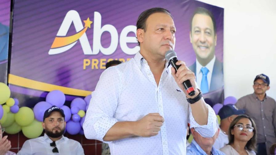 Abel en Puerto Plata: "PRM es el Gobierno de los Cangrejos: es pa' trá y pa' trá"