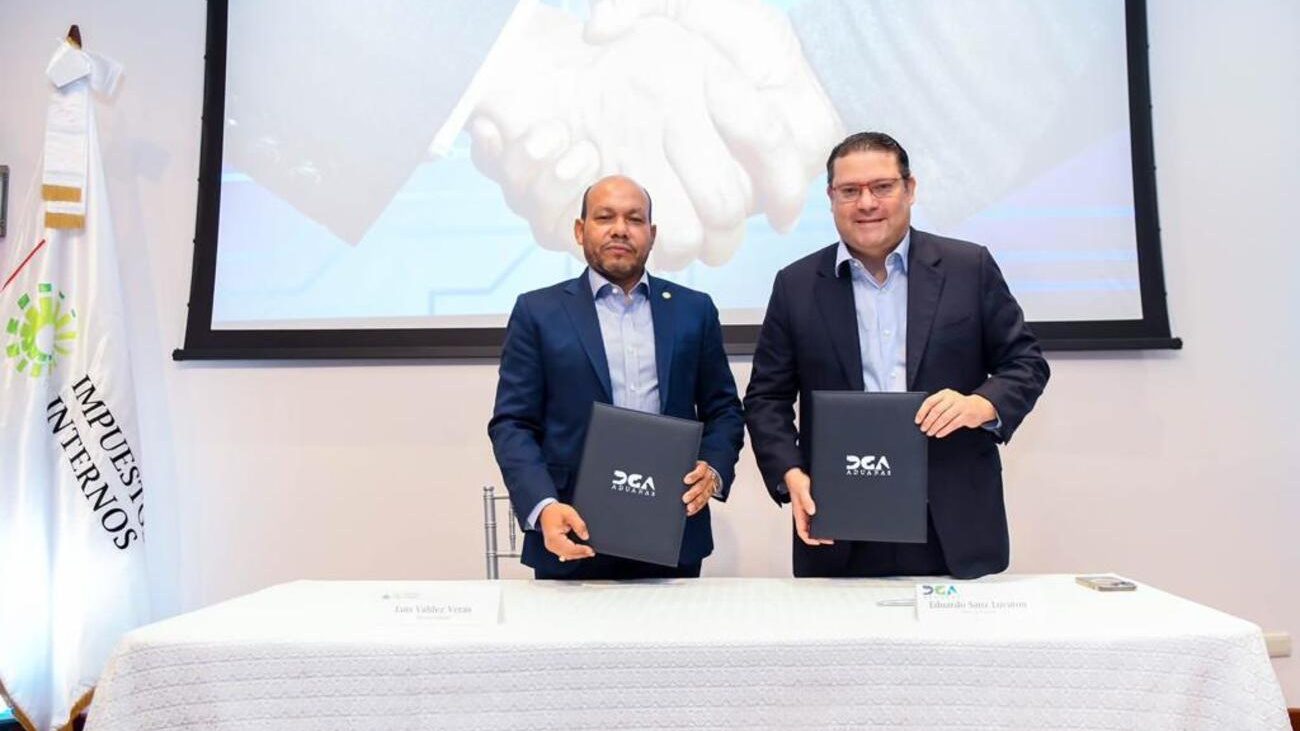DGII y DGA realizan operaciones conjuntas de fiscalización en 12 empresas