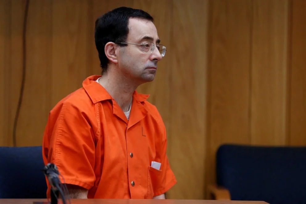 "Ataque en prisión de Florida: ex médico del equipo de gimnasia olímpico de EE.UU. es apuñalado"