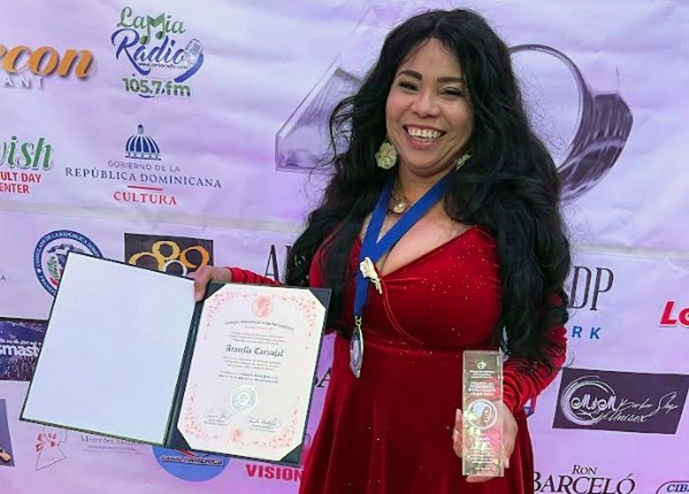 La periodista Aracelis Carvajal reconocida por el CDP NY con el “Premio Abigail Mejía” a la corresponsalía en el exterior
