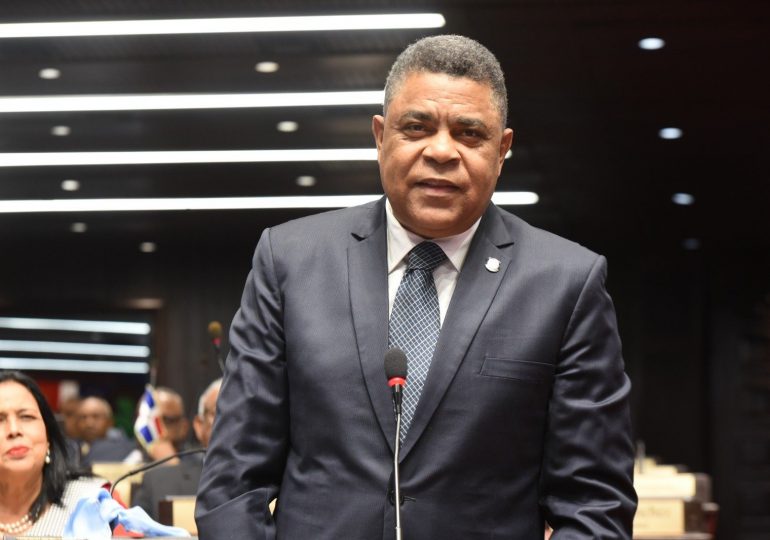 Juan Julio Campos se despide de la vocería del bloque de diputados PLD