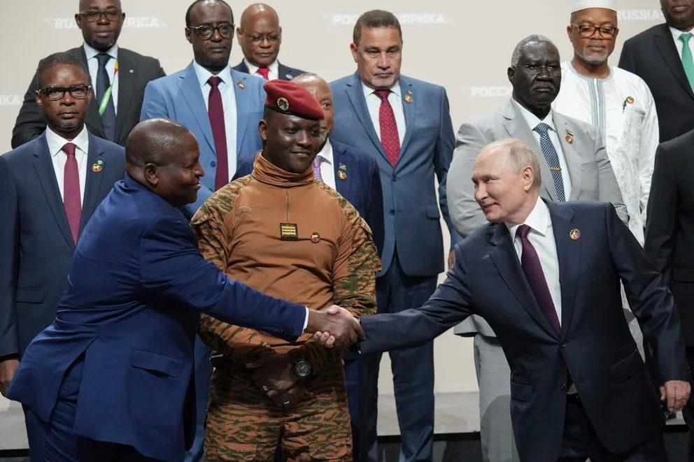 Líderes africanos finalizaron la cumbre rusa sin acuerdo de grano ni plan de salida para guerra de Ucrania
