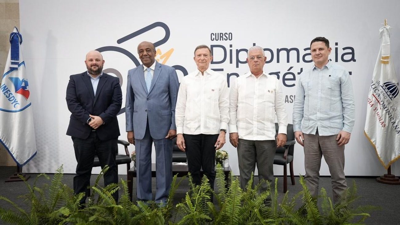 MIREX, MEM e INESDYC inician curso de Diplomacia Energética