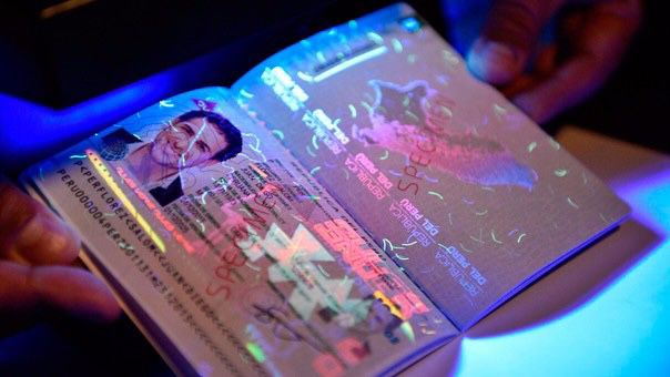 Pasaporte electrónico llega para revolucionar la forma en que viajamos