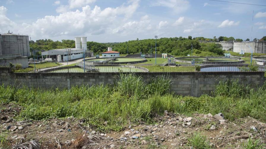 La planta de tratamiento del río Ozama en "reversa"; opera a un 6 %