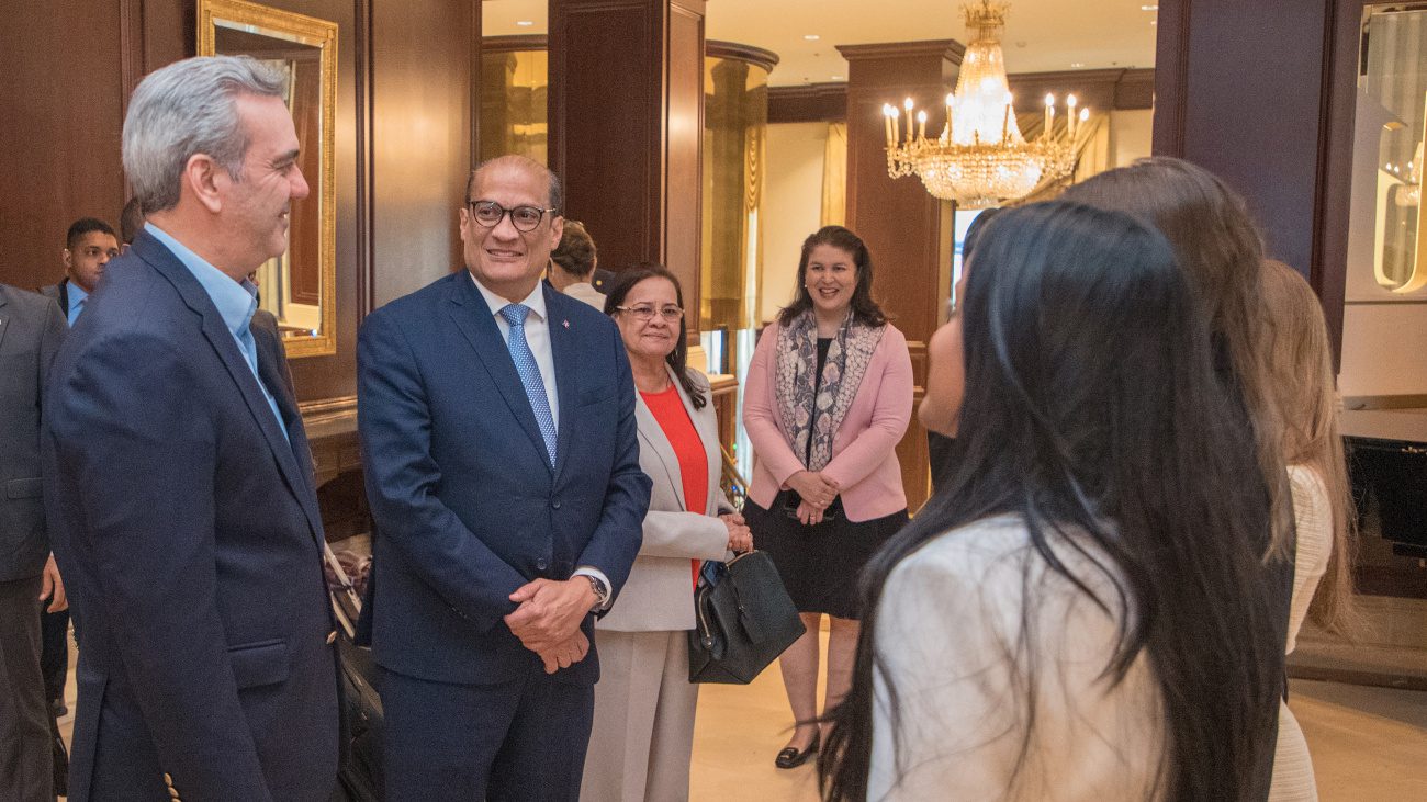 Presidente Abinader llegó esta mañana a Bruselas para participar en la III Cumbre UE-CELAC de Jefes de Estado y de Gobierno