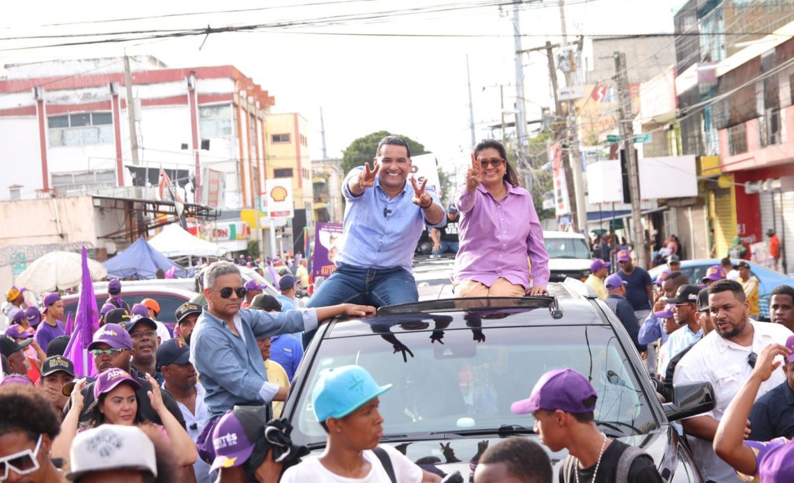 Dice Luis Alberto que SDE y el país marcharon por “deuda social” que tiene el Gobierno con el pueblo