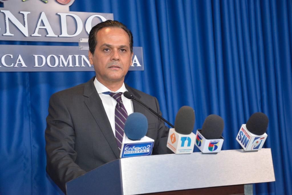 El senador Iván Silva asume como vocero del PRD en la Cámara Alta