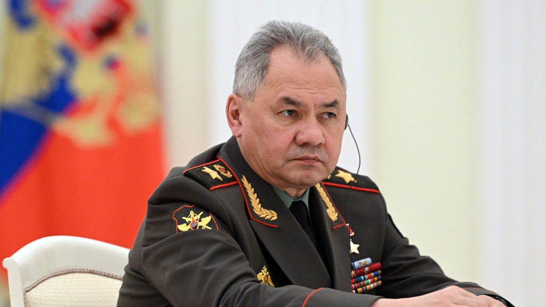 Shoigú: si EE.UU. entrega bombas de racimo a Ucrania, Rusia se verá obligada a usarlas contra militares ucranianos