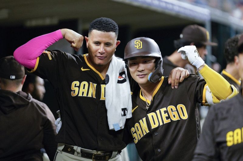 Luis Campusano (4 hits) y Machado dan vuelacercas, San Diego logra victoria 4 mil de su historia