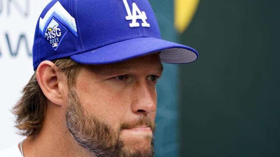 Clayton Kershaw dice que dolencia del hombro le impediría lanzar hasta agosto