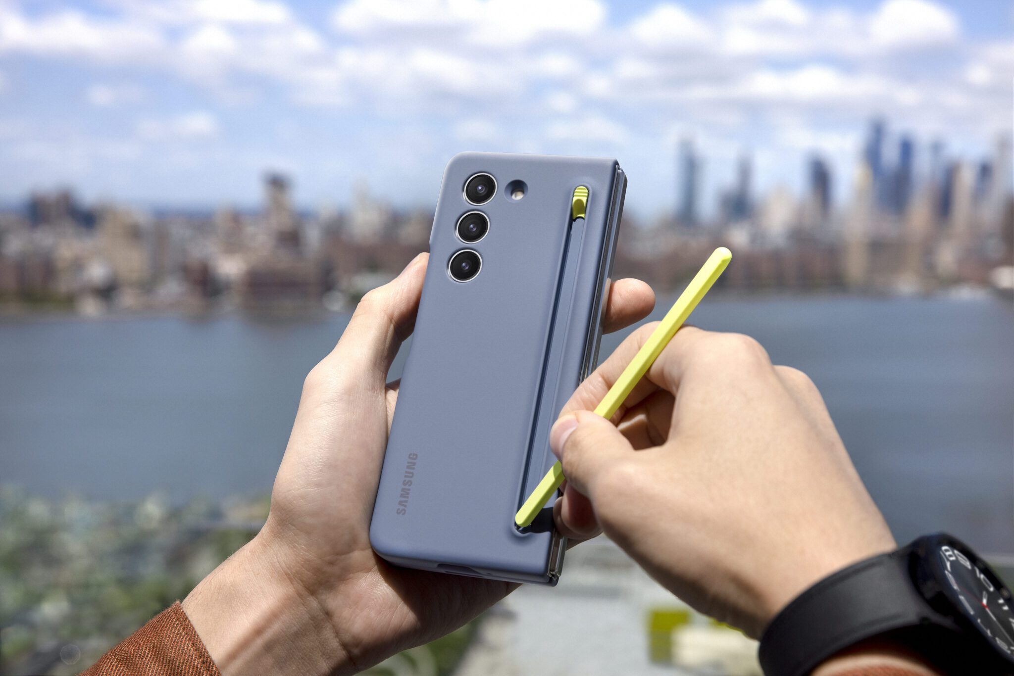 Escribe, crea y potencia tu día a día con el Galaxy Z Fold5 y el S Pen Fold Edition 