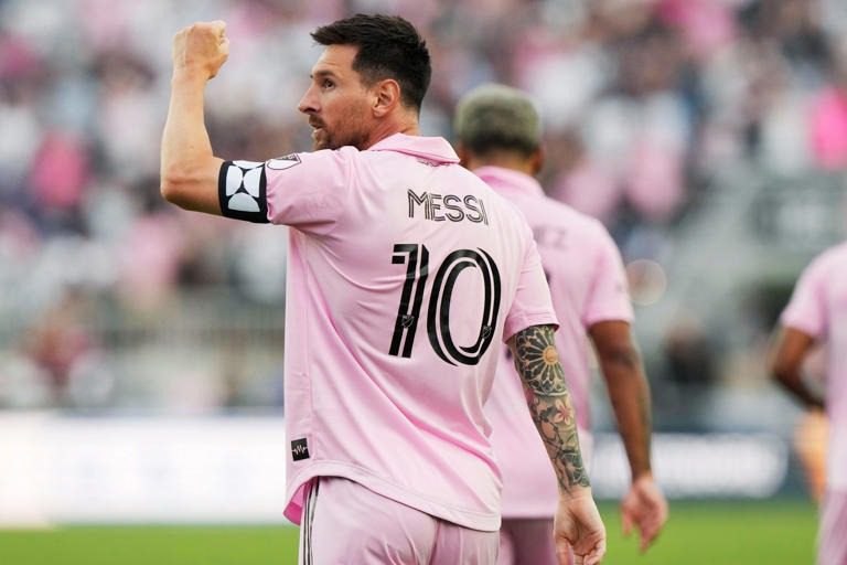 Hinchas del Orlando City dedican cánticos a Lionel Messi previo al “clásico” ante el Inter de Miami