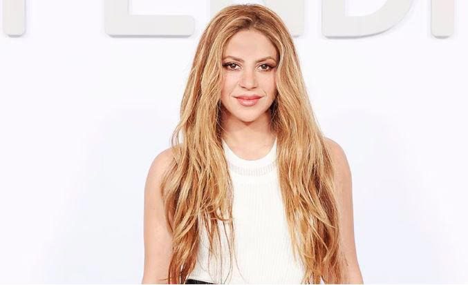 ¿Cuánto cuesta el jean Dolce & Gabanna que utilizó Shakira en una fiesta en Los Ángeles?