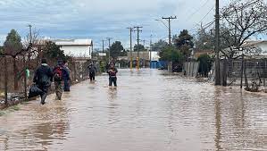 Al menos dos fallecidos y más de 800 damnificados por las fuertes lluvias en Chile