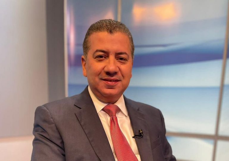 César Fernández afirma Fuerza del Pueblo está "sólidamente en el segundo lugar” de preferencia electoral