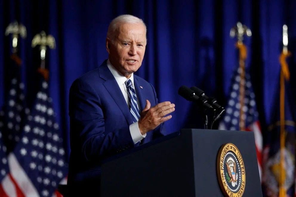 Biden advirtió que China constituye “una bomba de tiempo” debido al colapso económico del régimen