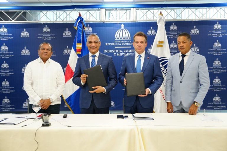 Consejo ZF aprueba instalación de 11 nuevas empresas que generarán 1,344 empleos directos