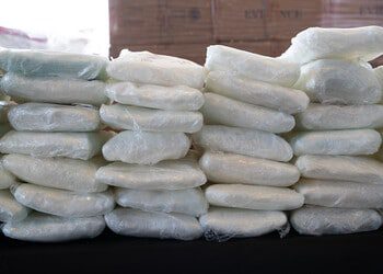 Detienen a un hombre que transportaba 55 kilos de fentanilo por una ruta de México