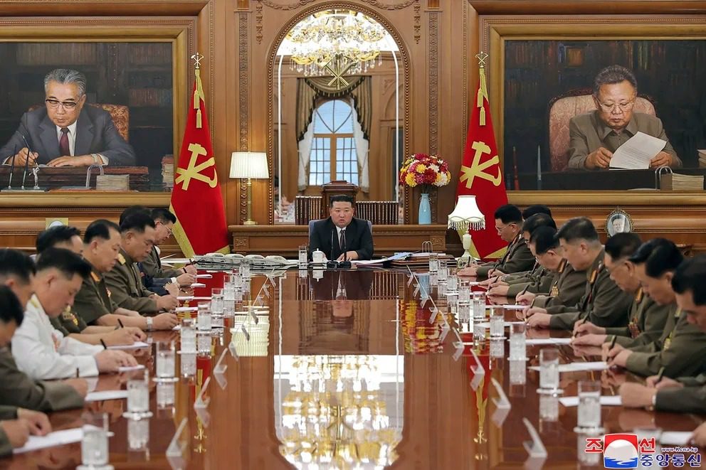Kim Jong-un ordenó a su Ejército a prepararse “de manera ofensiva” ante una posible guerra