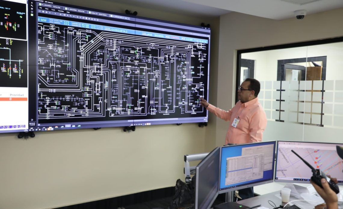 Edeeste atiende efectos de últimas lluvias en la red eléctrica