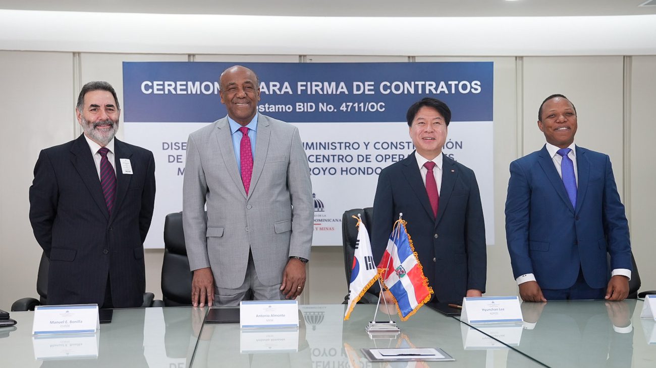 Energía y Minas firma contrato con empresa KEPCO para construir y mejorar subestaciones eléctricas