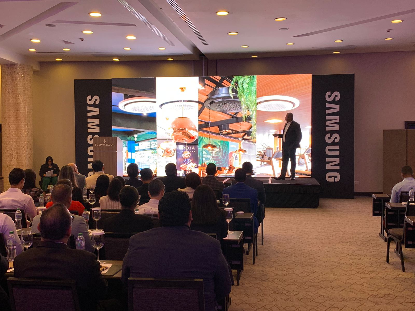 Samsung presentó su portafolio de soluciones tecnológicas en el evento Smart Solutions