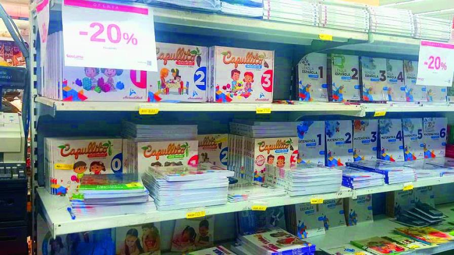 Explican causas de alzas en precios de los libros de texto