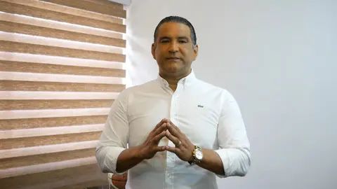 Luis Alberto se solidariza con los afectados por las lluvias en SDE; dice “eso cambiará”