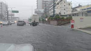 Meteorología afirma que la vaguada seguirá precipitaciones durante el día martes.