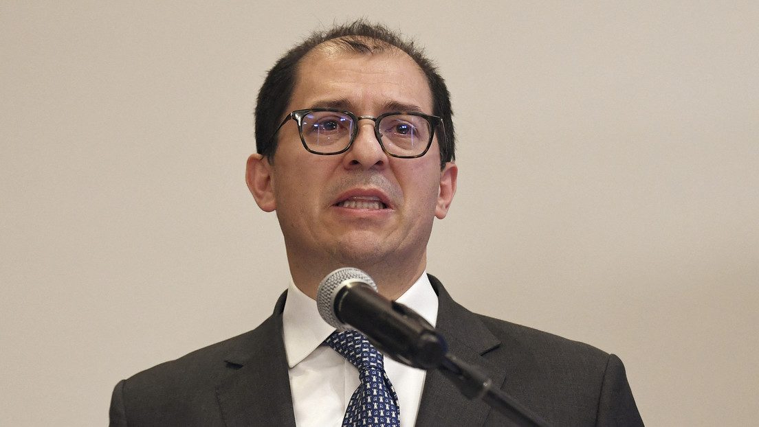 Ministerio Público de Colombia alerta que el ELN planea un "atentado" contra el fiscal y el grupo responde