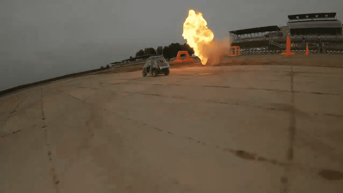 Operadores militares de drones FPV participan en una competición en Army 2023