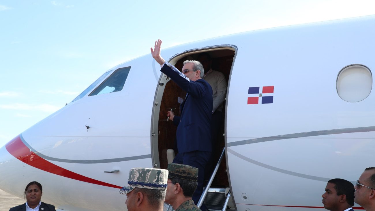 Presidente Abinader llega esta tarde a Nueva York para participar el domingo en el desfile dominicano