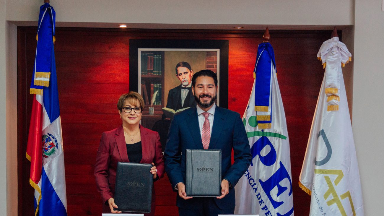 SIPEN y la ADAFP firman acuerdo de coordinación para robustecer la educación previsional