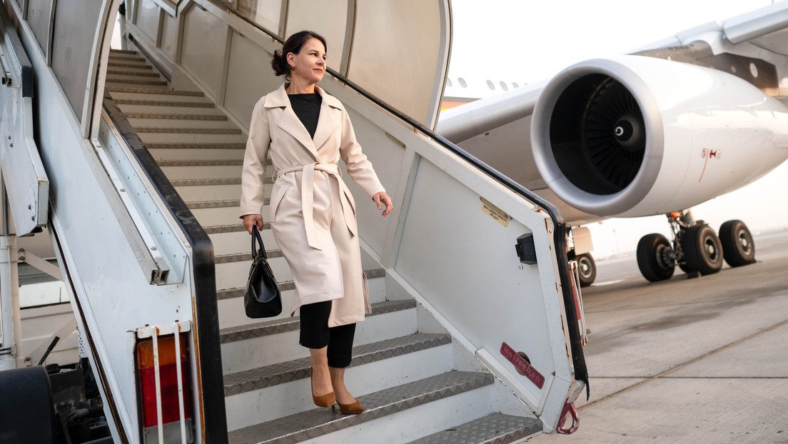 Un fallo técnico en el avión obliga a la ministra de Exteriores alemana a suspender su viaje al Indo-Pacífico