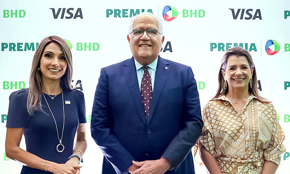 BHD presenta su nueva tarjeta Visa Premia